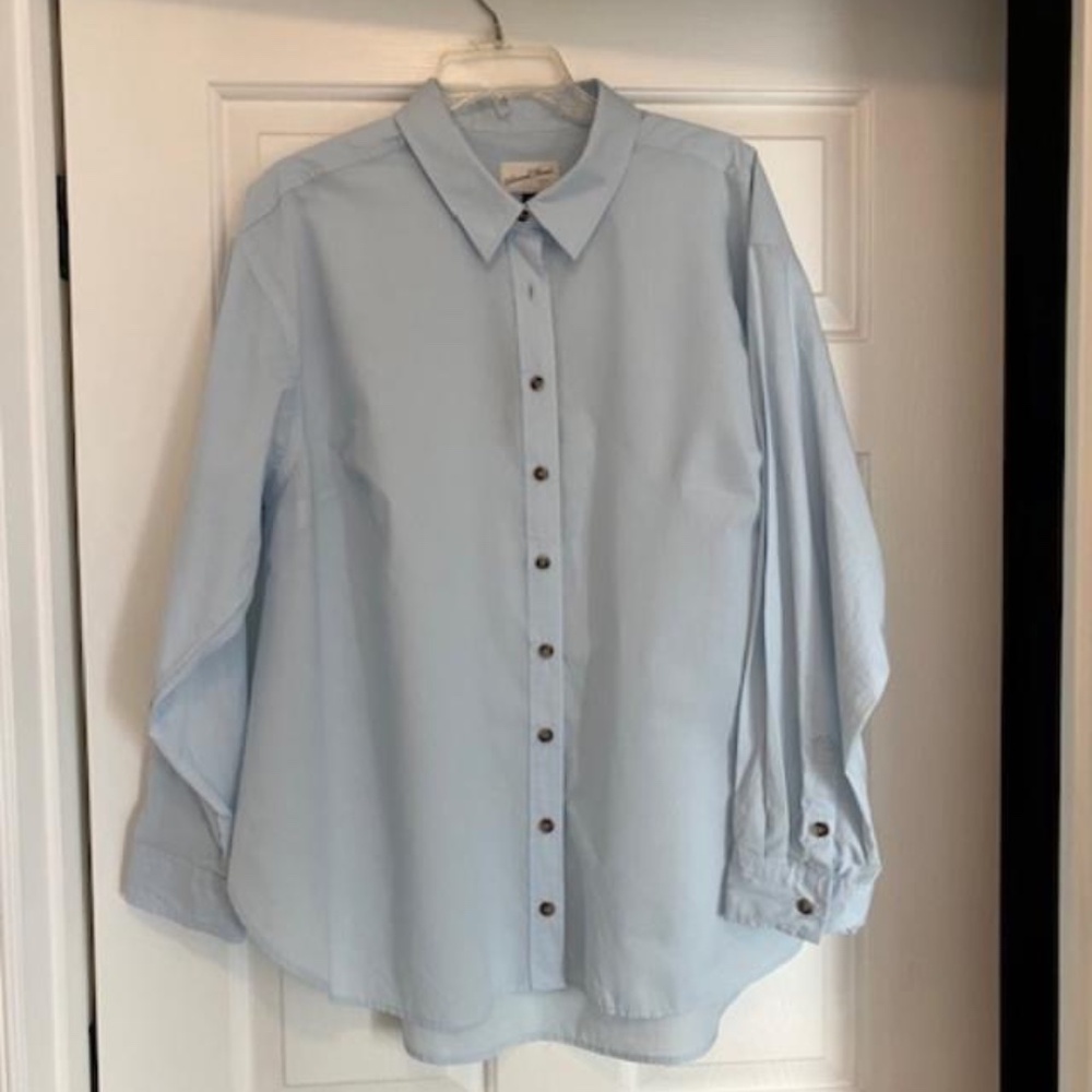 Universal Threads Lt Blue Cotton Button Down Womens Shirt XL